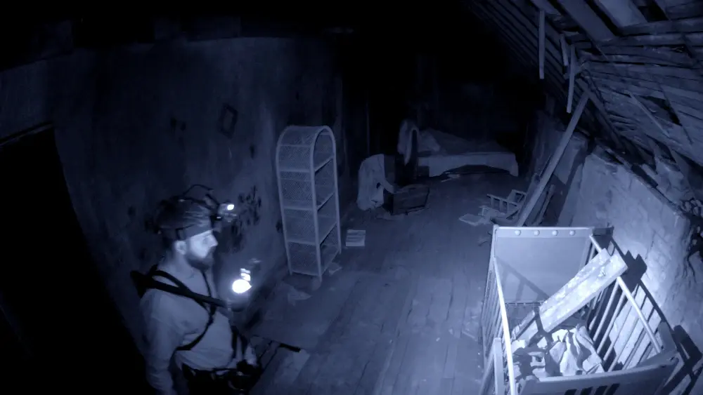 Shawn investigates Death Manor using night vision cameras in Deadstream 2022