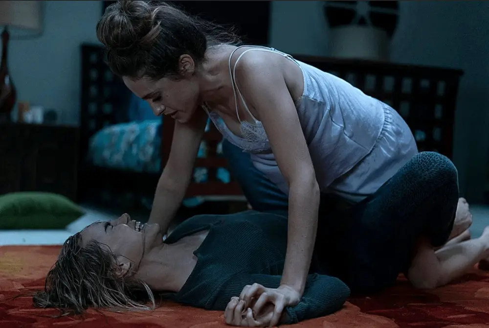 Alexis and Danielle fight during the violent New Years Eve reunion in New Year New You 2018